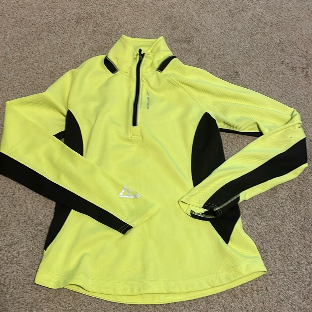 Brooks Neon Fitted Quarter Zip Size Medium